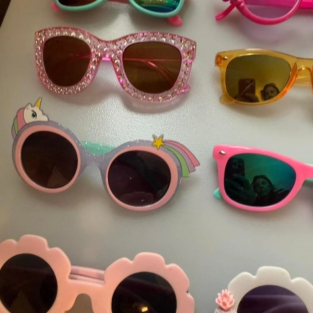 16 pairs of kids sunglasses- various styles
